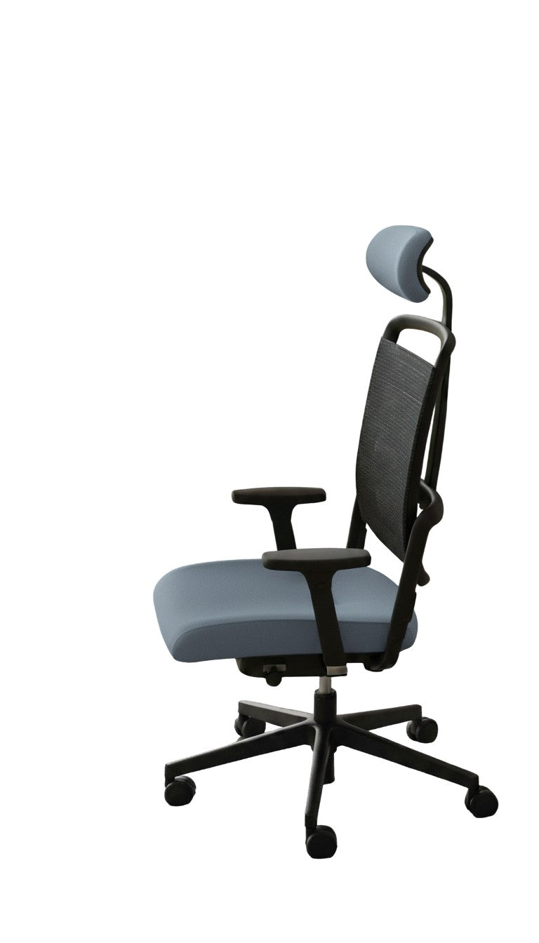 xenium mesh bureaustoel grijs zijkant met witte achtergrond